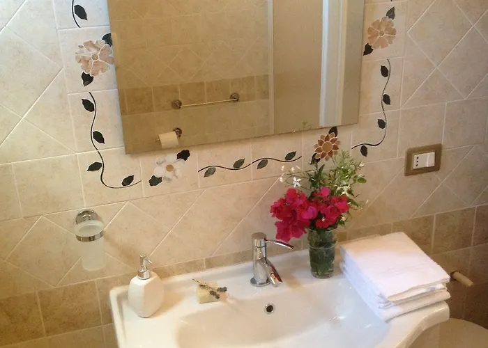 L'oasi 住宿加早餐酒店 圣安德雷亚阿波斯托洛德洛约尼奥