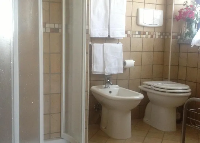 L'oasi 住宿加早餐酒店 4*